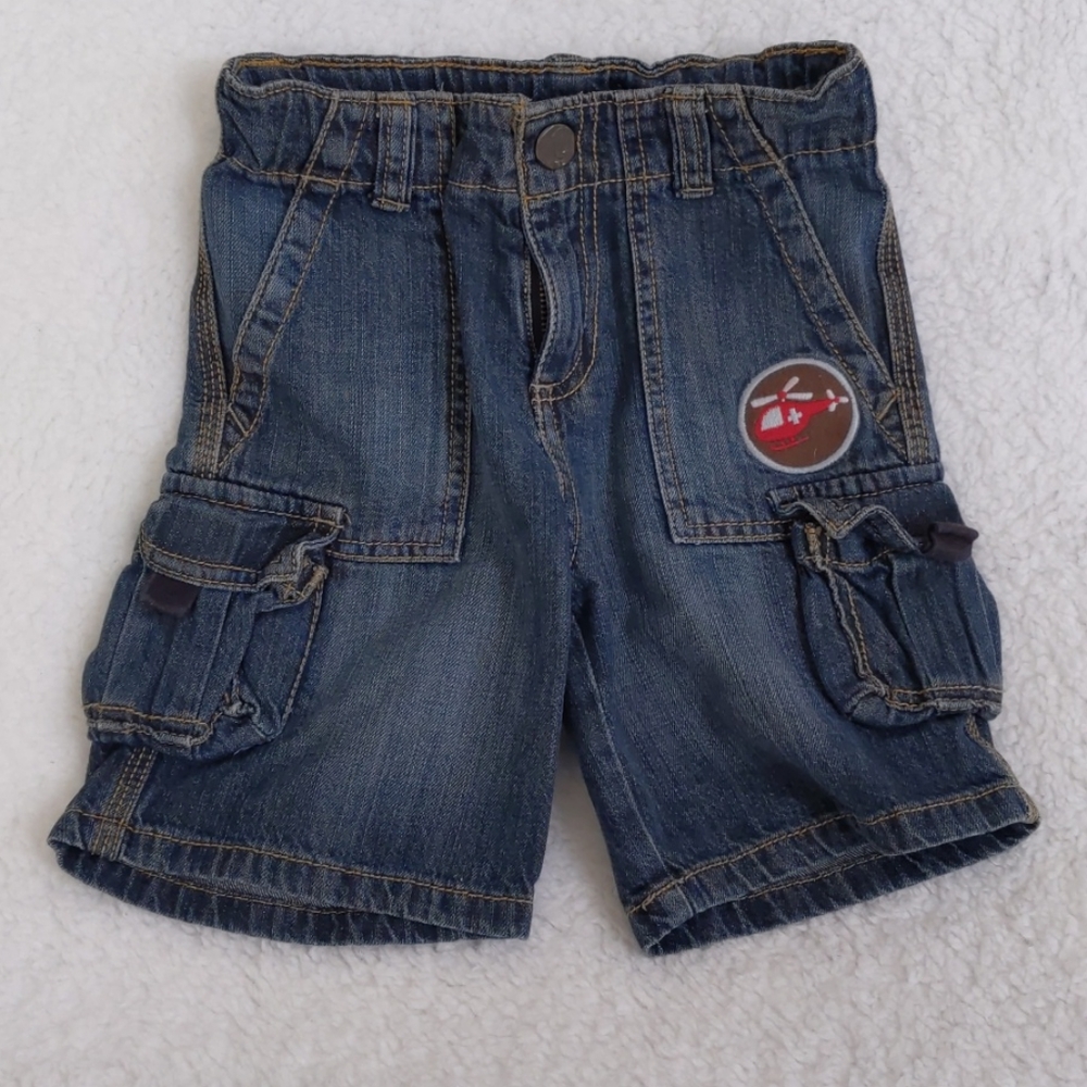 6/$20 Gymboree Boys cargo Jean shorts (size 3T)
